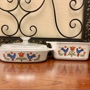Vintage 1975 Set Of (2) Dishes By Corning - Country Festival